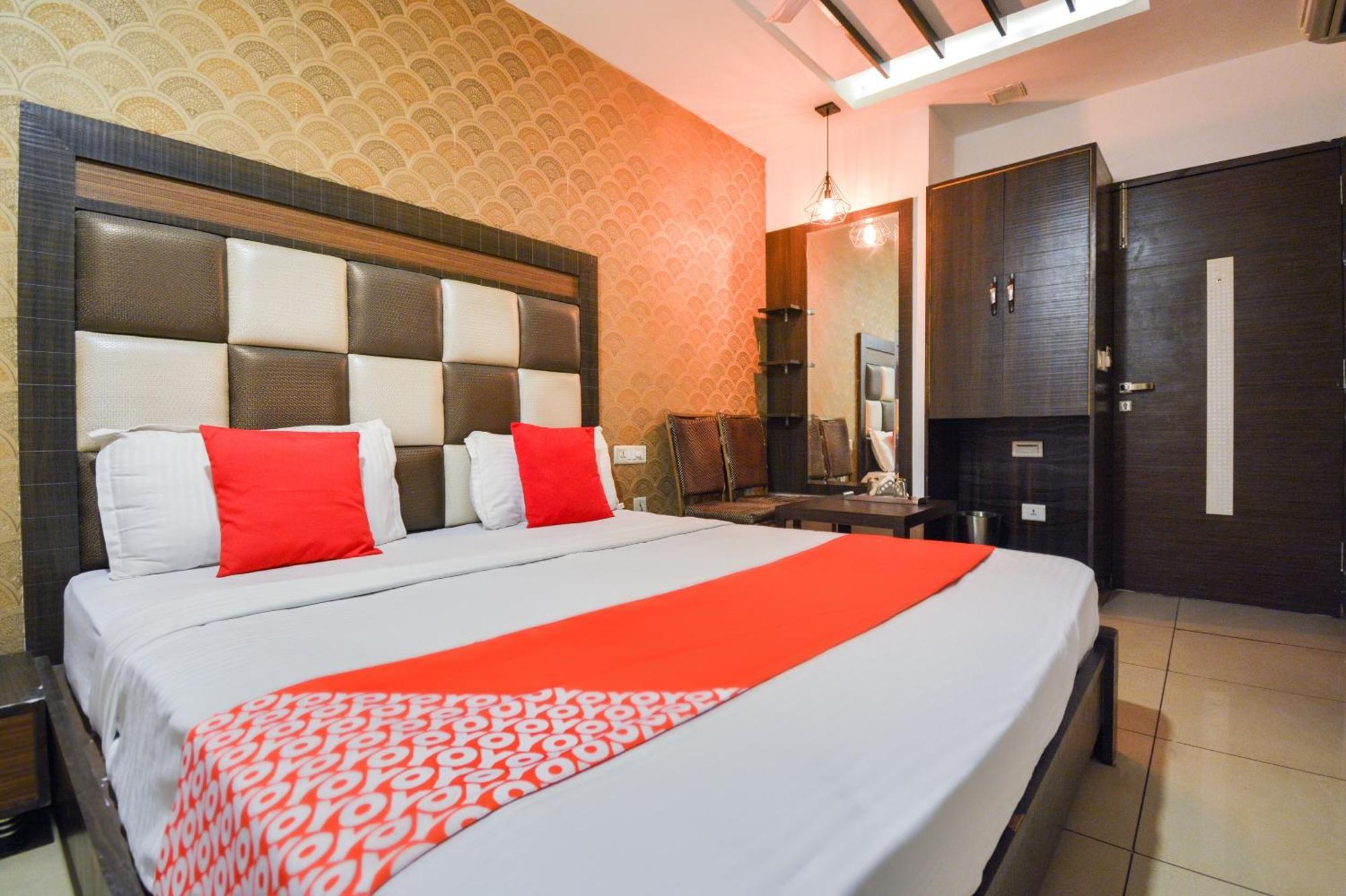Hotel O Lexis Ludhiana Luaran gambar