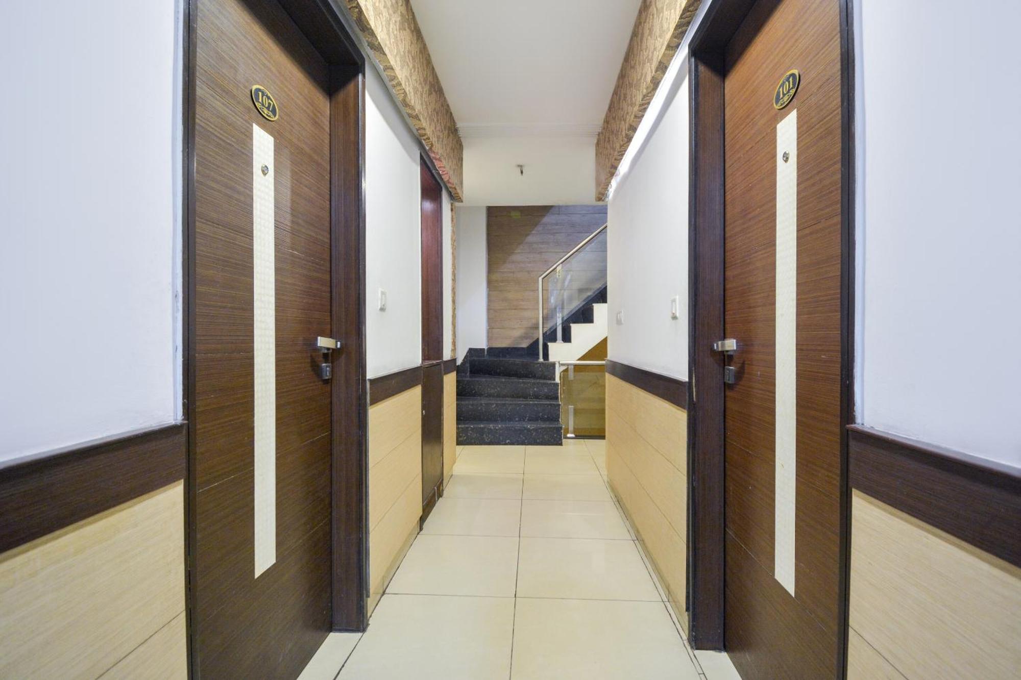 Hotel O Lexis Ludhiana Luaran gambar