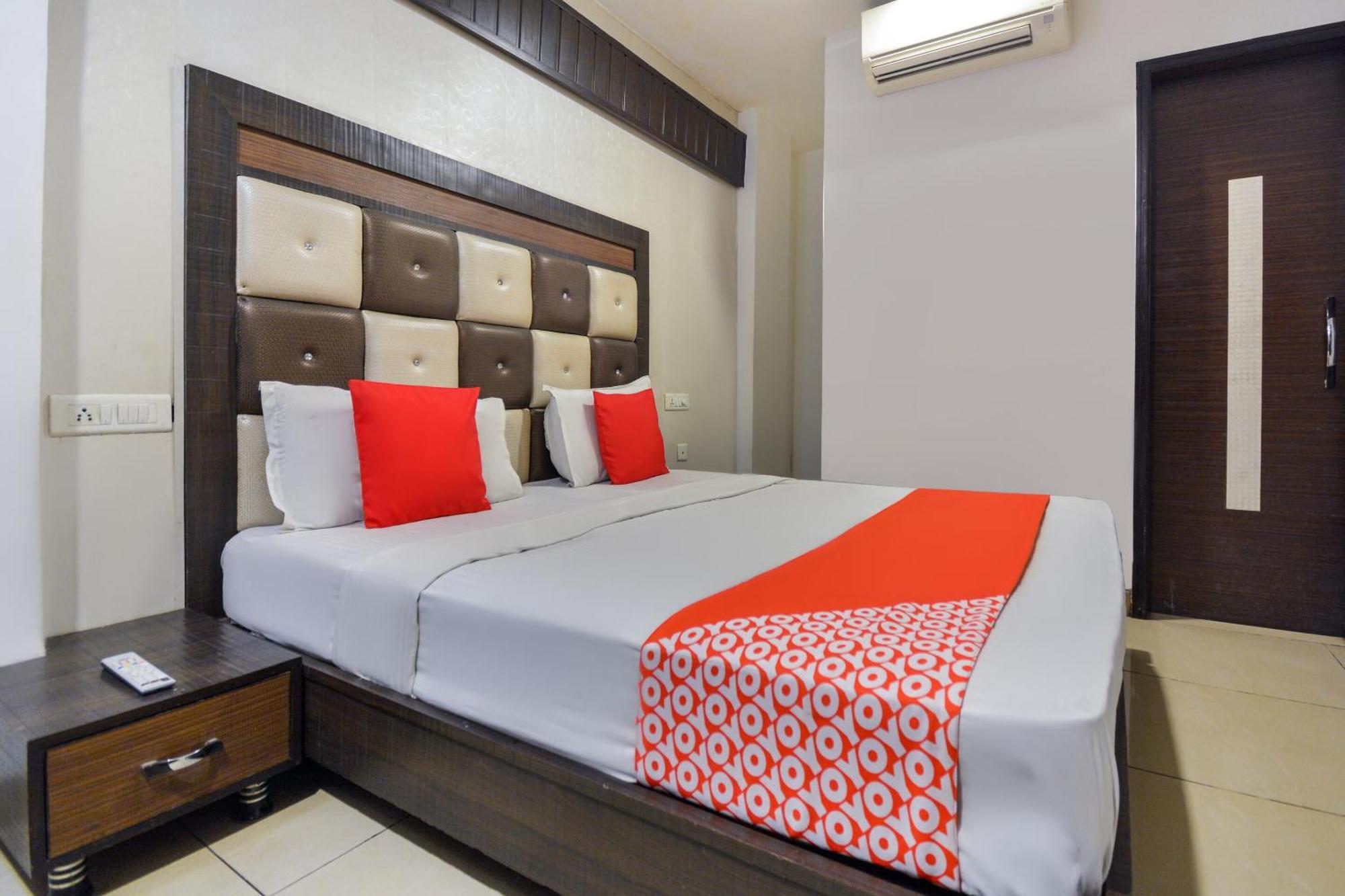 Hotel O Lexis Ludhiana Luaran gambar