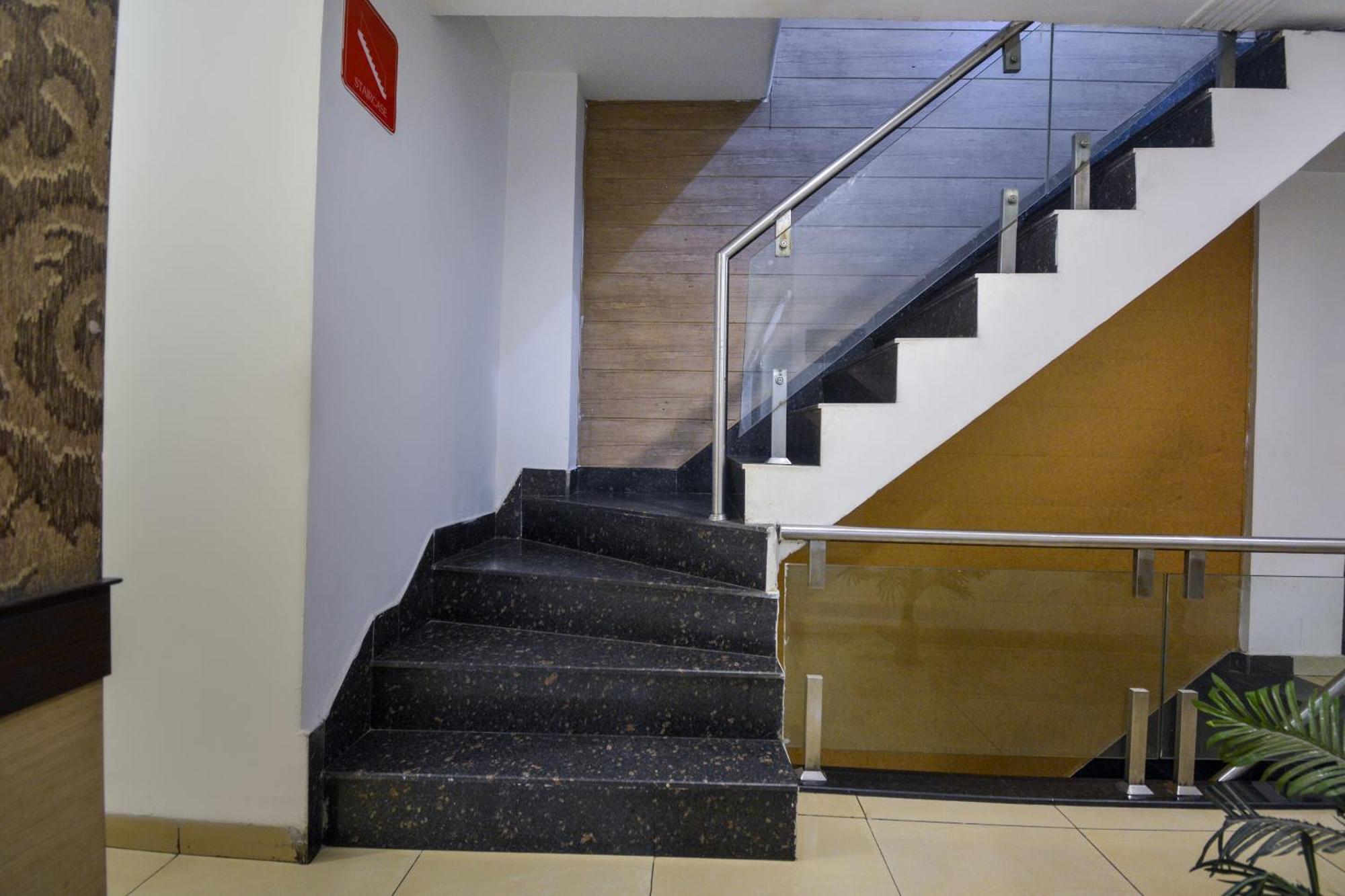 Hotel O Lexis Ludhiana Luaran gambar